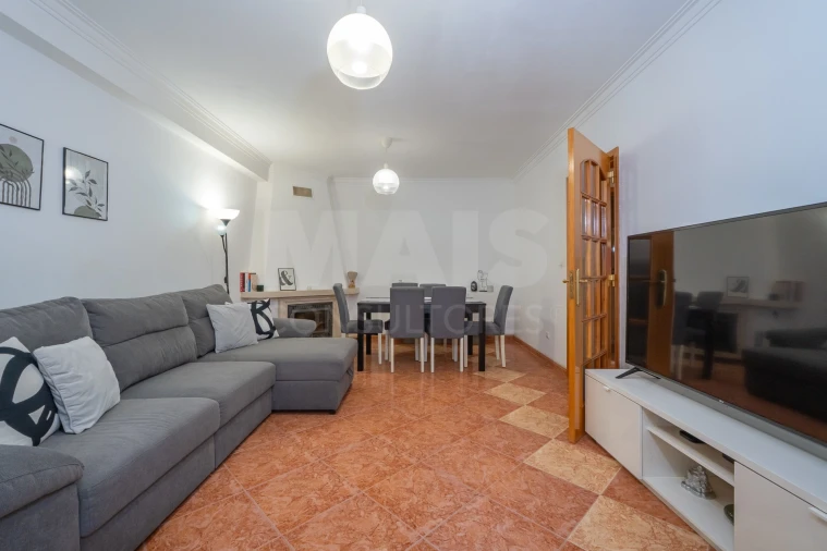 Apartamento T2 para Venda em Mina de Água Foto 3