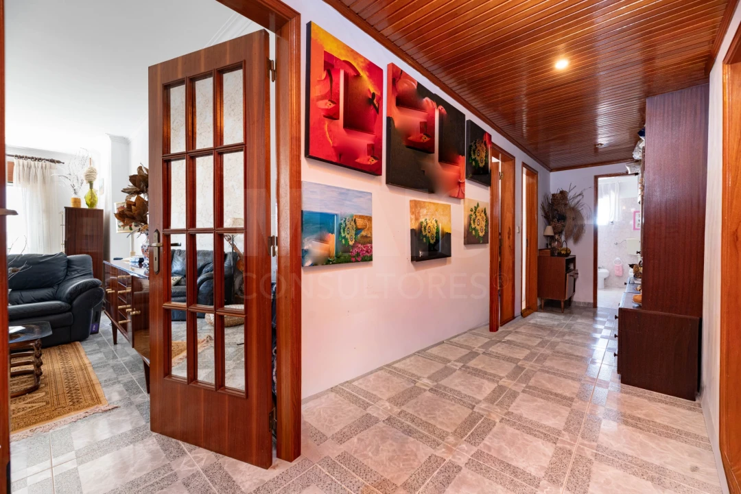 Apartamento T2 para Venda em Agualva e Mira-Sintra Foto 10