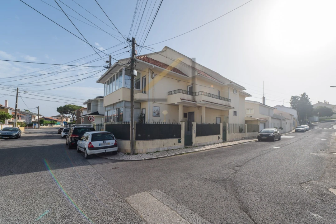Apartamento T2 para Venda em Carcavelos e Parede Foto 16