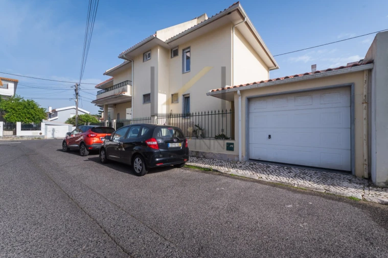 Apartamento T2 para Venda em Carcavelos e Parede Foto 14