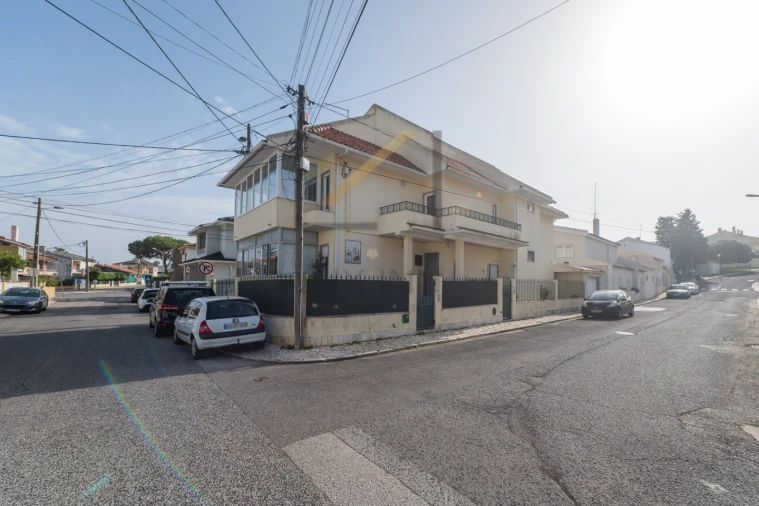 Apartamento T2 para Venda em Carcavelos e Parede Foto 16