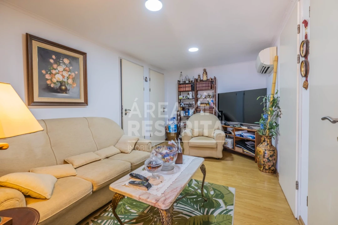 Moradia T4 para Venda em Fernao Ferro Foto 5