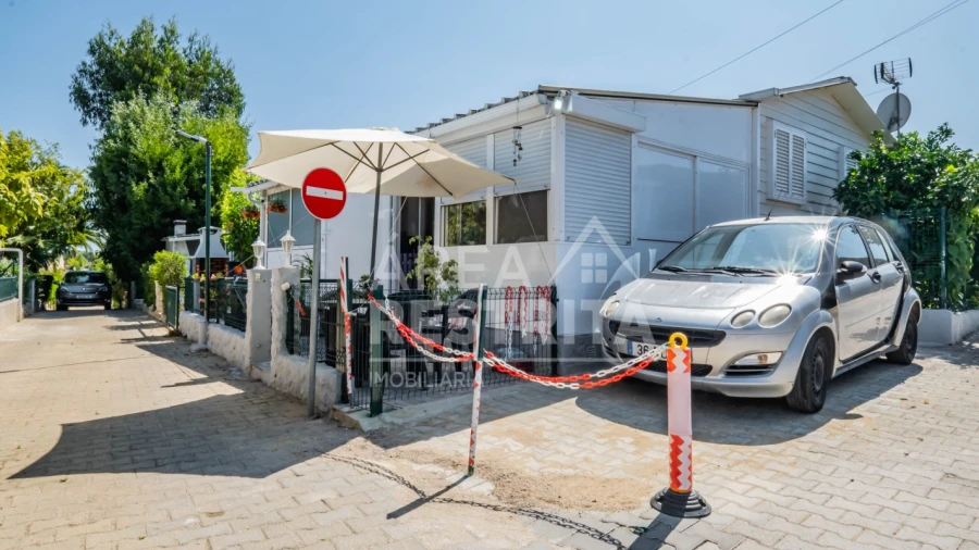 Moradia T4 para Venda em Fernao Ferro