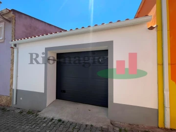 Moradia T3 para Venda em Alguber