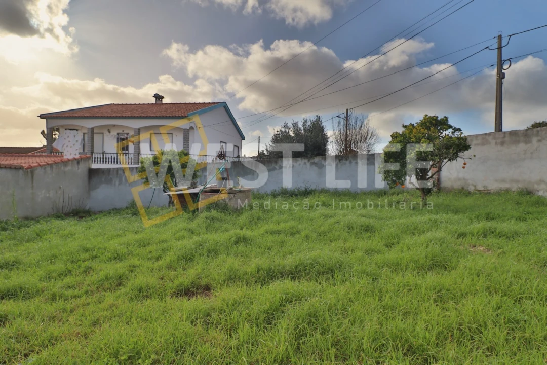 Moradia T3 para Venda em Campelos e Outeiro da Cabeça Foto 21