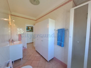 Moradia T3 para Venda em Alvorninha
