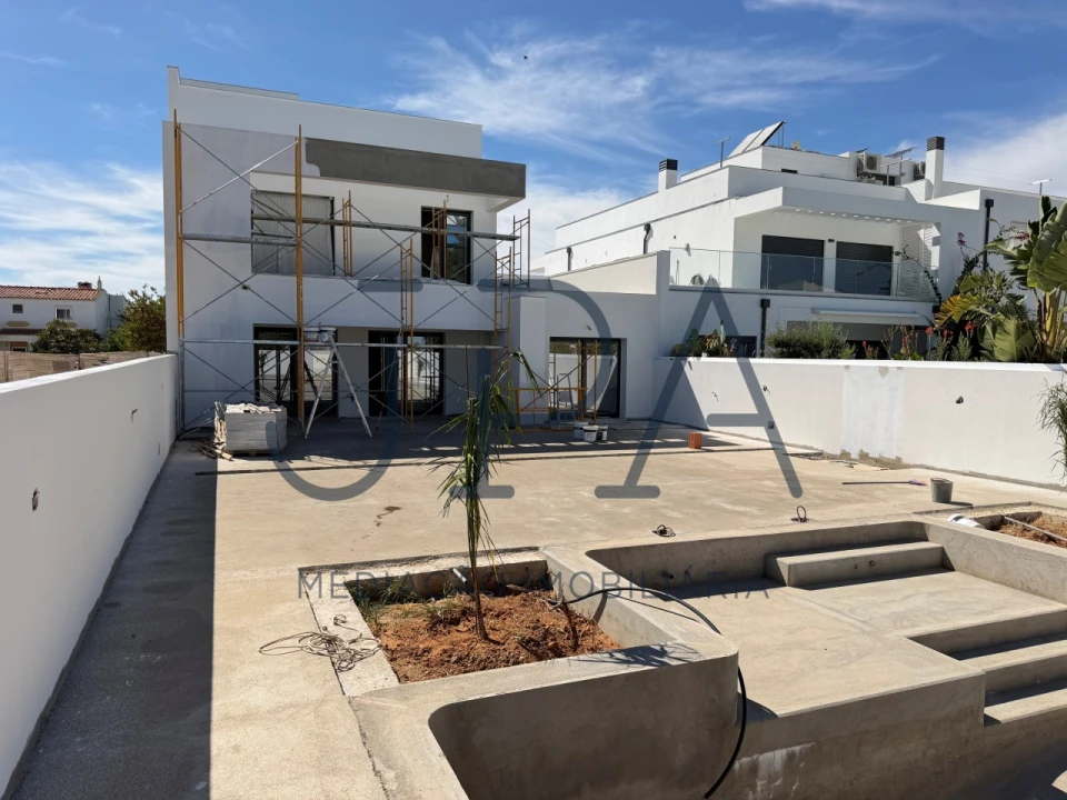 Moradia T4 para Venda em Castro Marim Foto 4