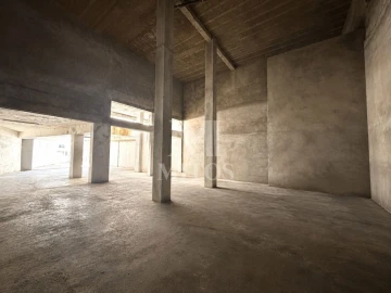 Armazém para Venda em Darque