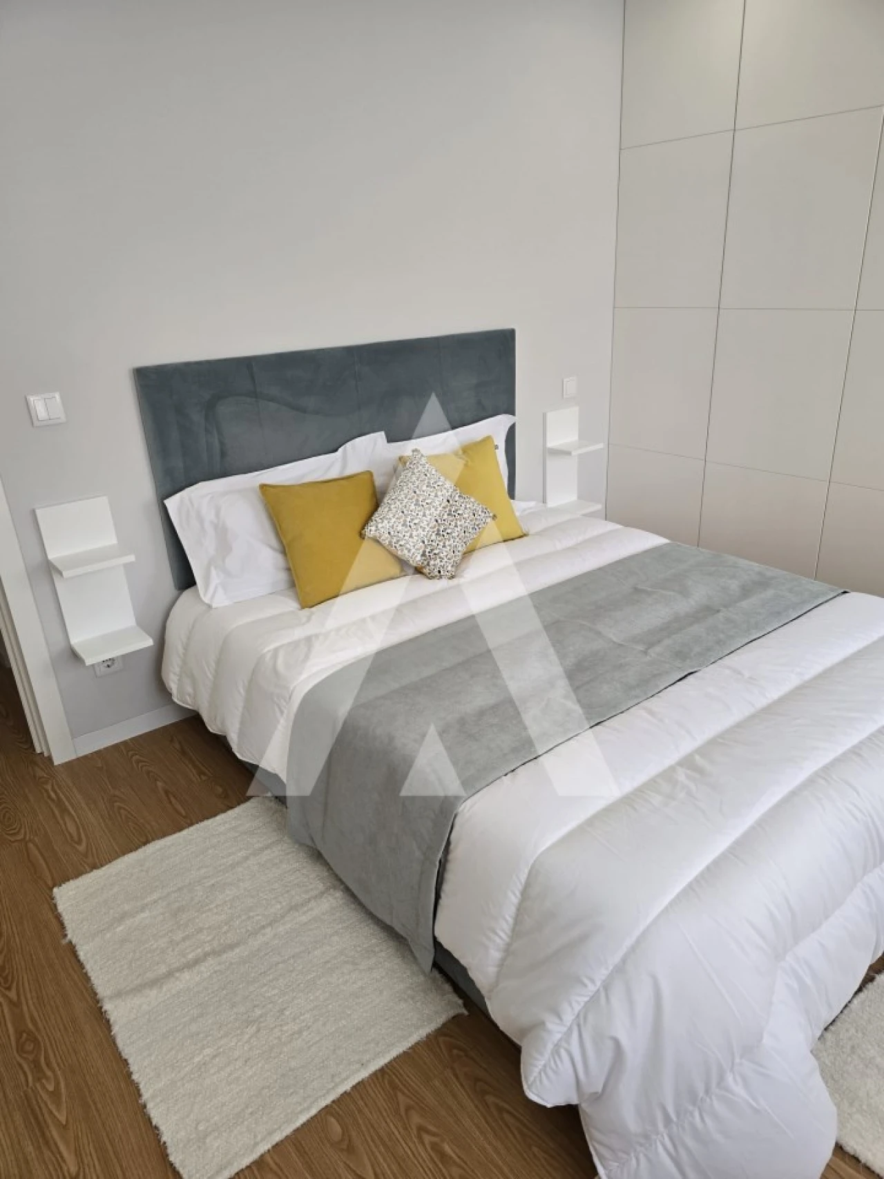 Apartamento T2 para Arrendamento em Santa Maria Maior e Monserrate e Meadela Foto 19