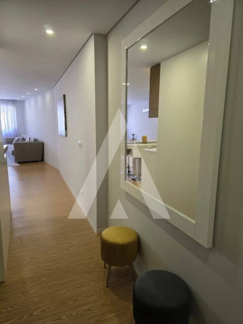Apartamento T2 para Arrendamento em Santa Maria Maior e Monserrate e Meadela