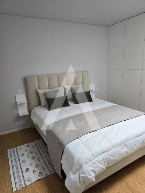 Apartamento T2 para Arrendamento em Santa Maria Maior e Monserrate e Meadela