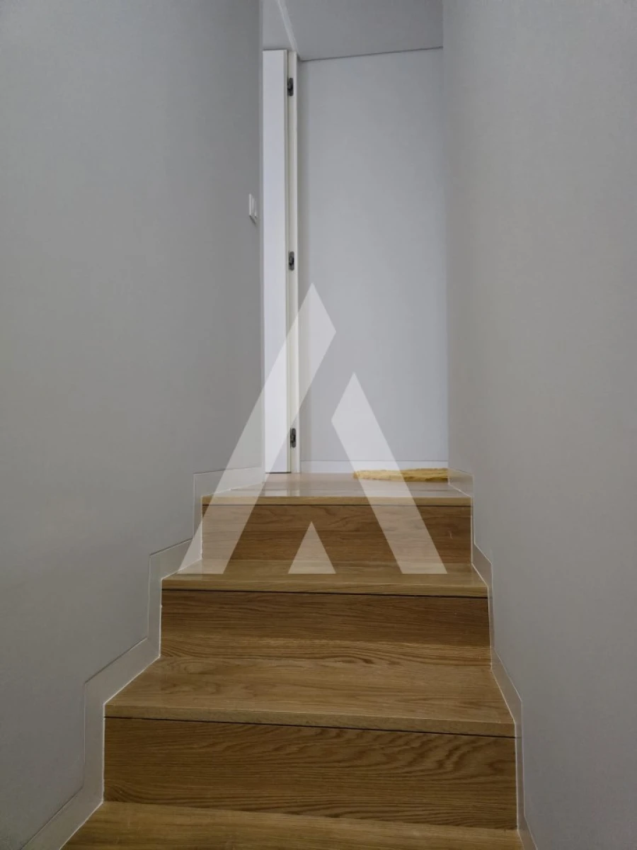 Apartamento T2 para Arrendamento em Santa Maria Maior e Monserrate e Meadela Foto 8
