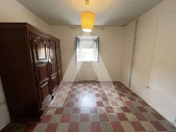 Moradia T2 para Venda em Evora Monte (Santa Maria)