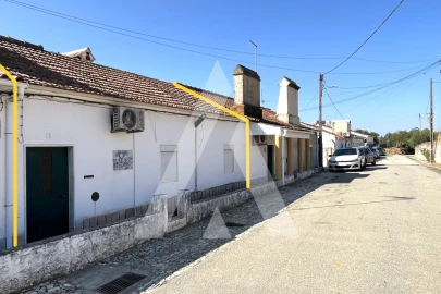 Moradia T2 para Venda em Evora Monte (Santa Maria)