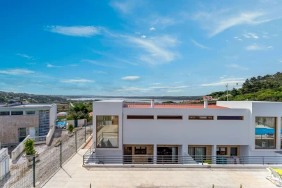 Moradia T3 para Venda em Foz do Arelho