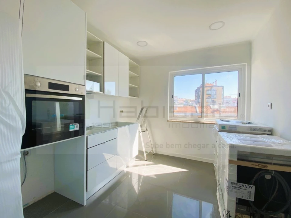 Apartamento T2 para Venda em Cacém e São Marcos Foto 12