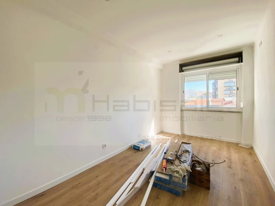 Apartamento T2 para Venda em Cacém e São Marcos Foto 21