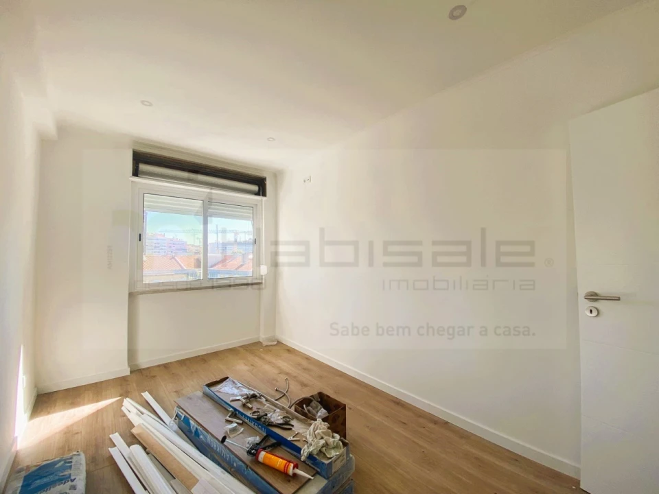 Apartamento T2 para Venda em Cacém e São Marcos Foto 22