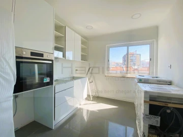 Apartamento T2 para Venda em Cacém e São Marcos
