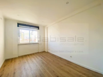 Apartamento T2 para Venda em Cacém e São Marcos