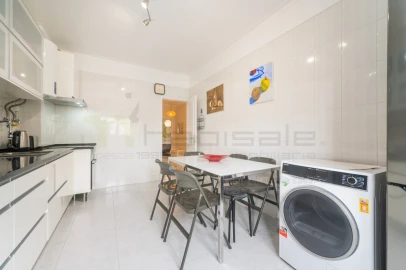 Apartamento T2 para Venda em Algueirão-Mem Martins