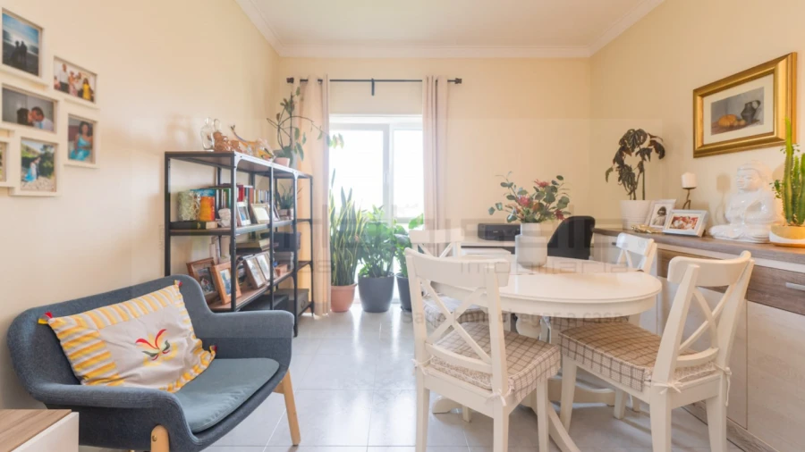 Apartamento T2 para Venda em Algueirão-Mem Martins
