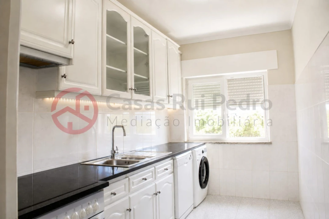 Apartamento T3 para Venda em Amora Foto 6