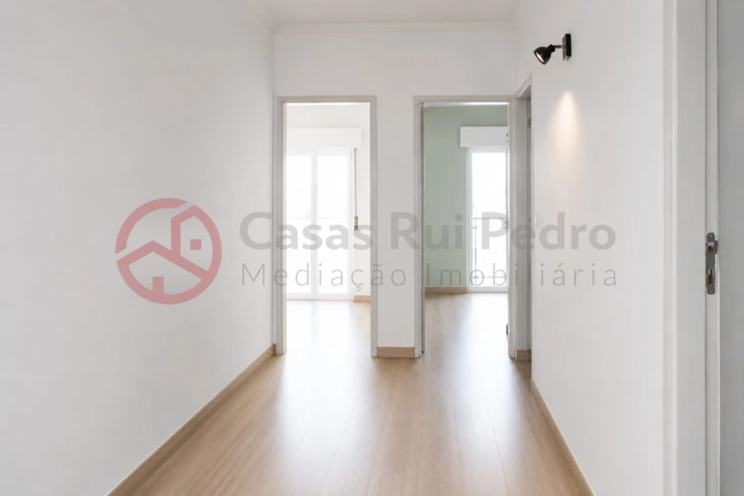 Apartamento T3 para Venda em Amora Foto 14