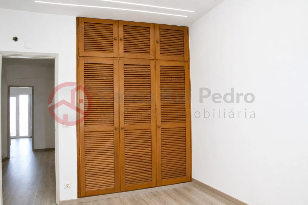 Apartamento T3 para Venda em Amora Foto 19