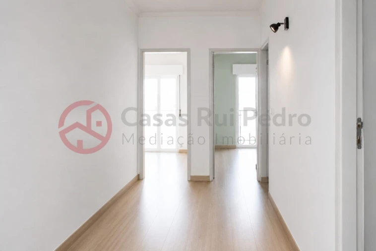 Apartamento T3 para Venda em Amora Foto 14