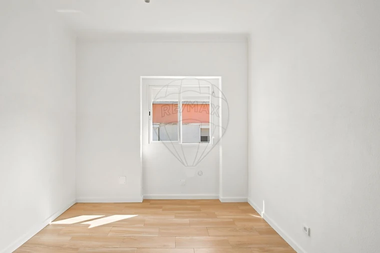 Apartamento T2 para Venda em Alto do Seixalinho, Santo André e Verderena Foto 2