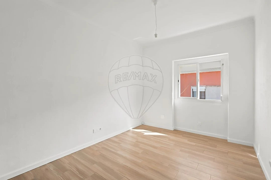 Apartamento T2 para Venda em Alto do Seixalinho, Santo André e Verderena Foto 1
