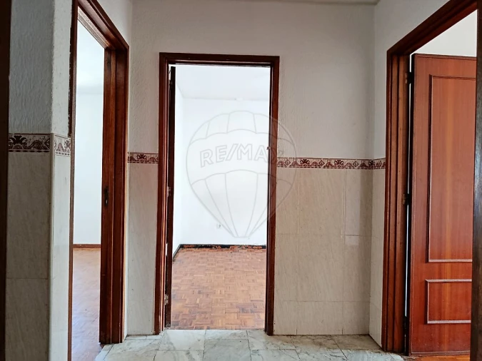 Apartamento T3 para Venda em Oliveira do Douro Foto 9