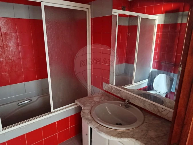 Apartamento T3 para Venda em Oliveira do Douro Foto 13