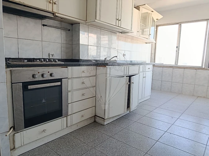 Apartamento T3 para Venda em Oliveira do Douro Foto 3