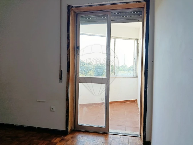 Apartamento T3 para Venda em Oliveira do Douro Foto 15