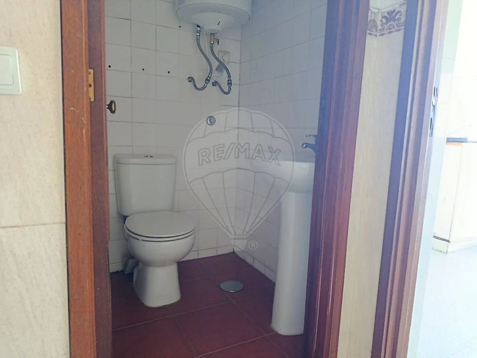 Apartamento T3 para Venda em Oliveira do Douro Foto 5