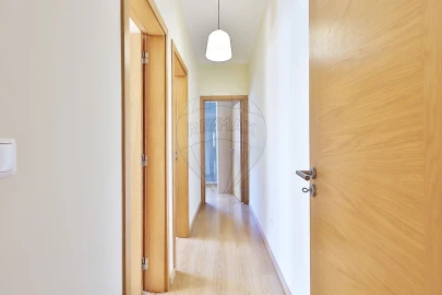 Apartamento T2 para Venda em Benfica