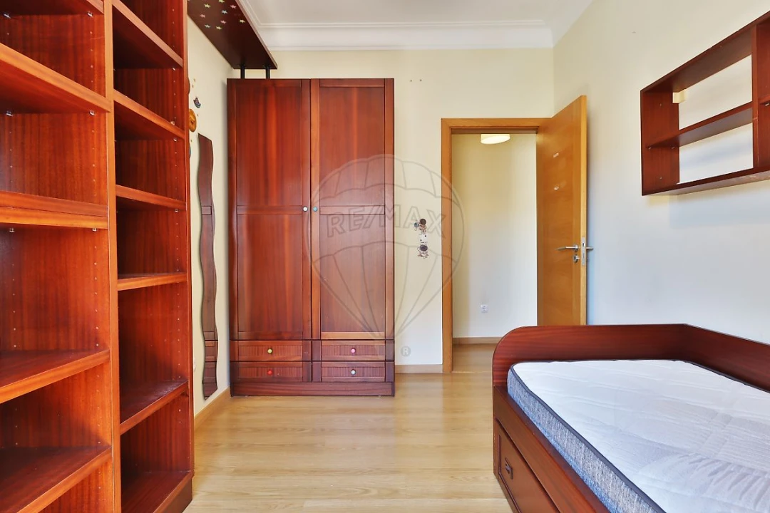 Apartamento T2 para Venda em Benfica Foto 13