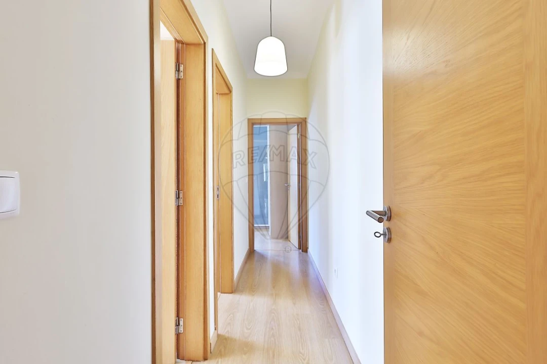Apartamento T2 para Venda em Benfica Foto 10