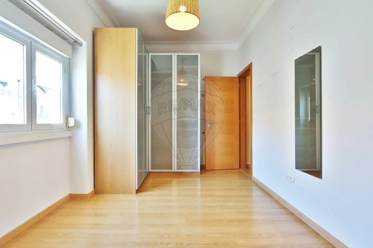 Apartamento T2 para Venda em Benfica Foto 11