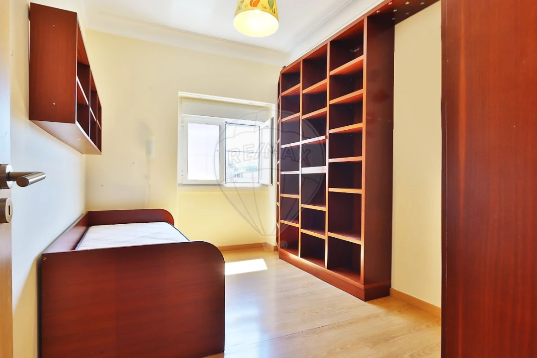 Apartamento T2 para Venda em Benfica Foto 12