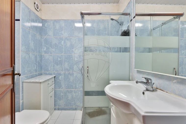 Apartamento T3 para Venda em Rio de Mouro Foto 15