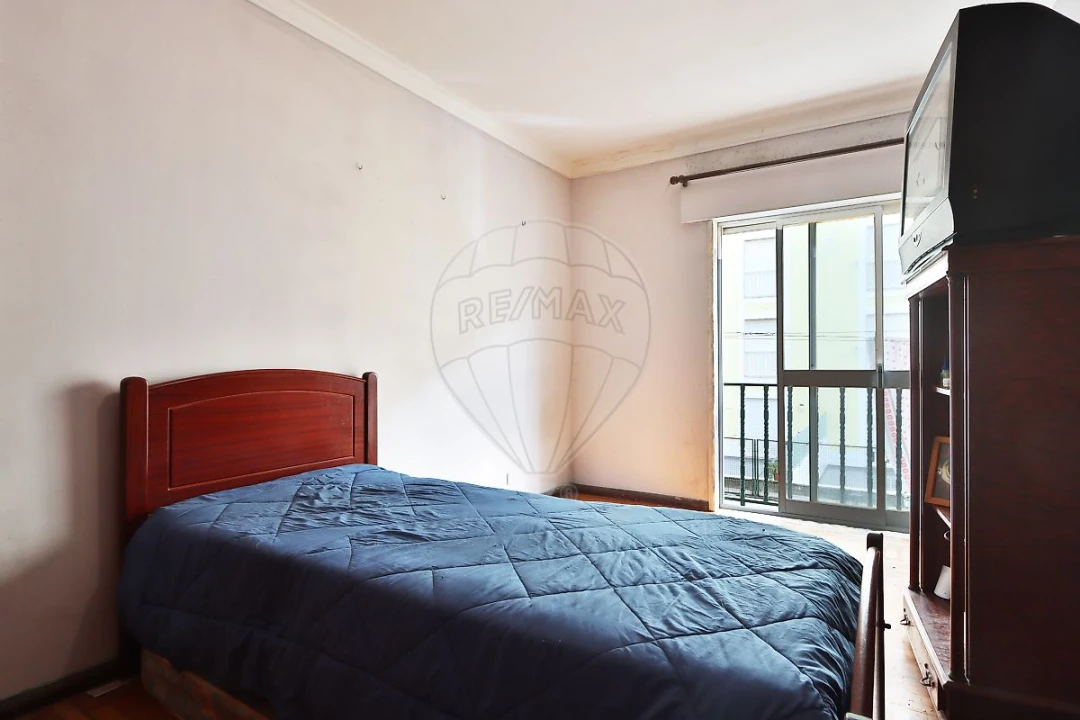 Apartamento T3 para Venda em Rio de Mouro Foto 9