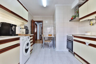 Apartamento T2 para Venda em Algueirão-Mem Martins