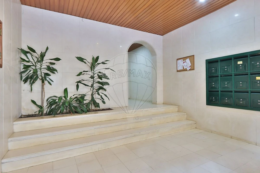 Apartamento T2 para Venda em Algueirão-Mem Martins Foto 20