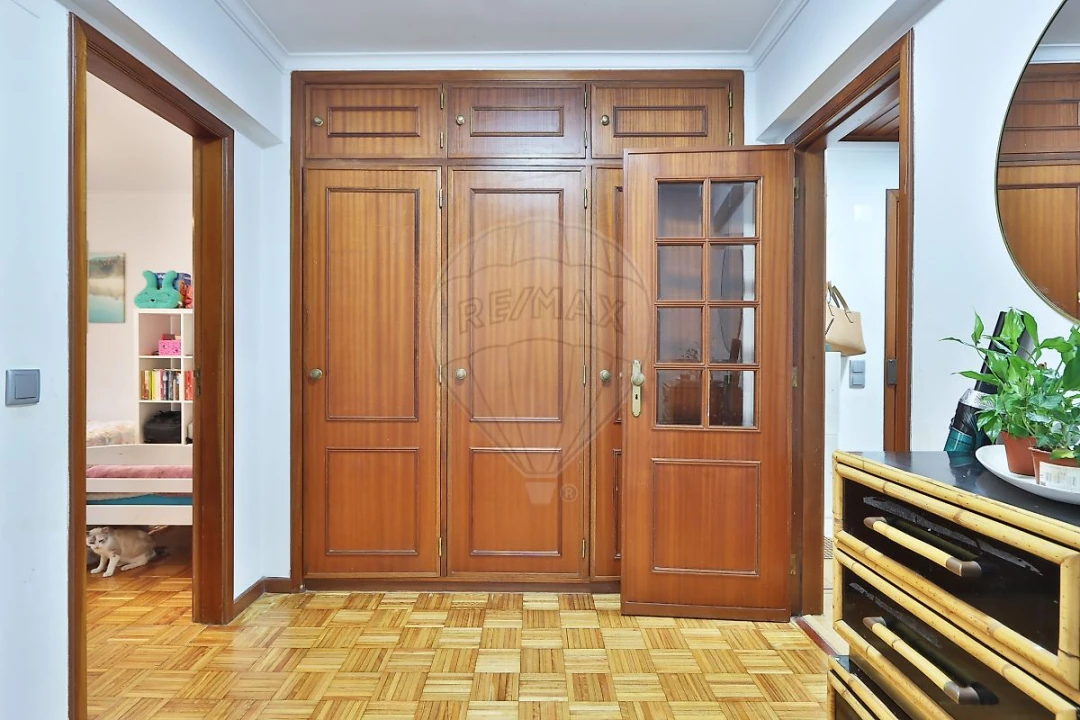 Apartamento T2 para Venda em Algueirão-Mem Martins Foto 16
