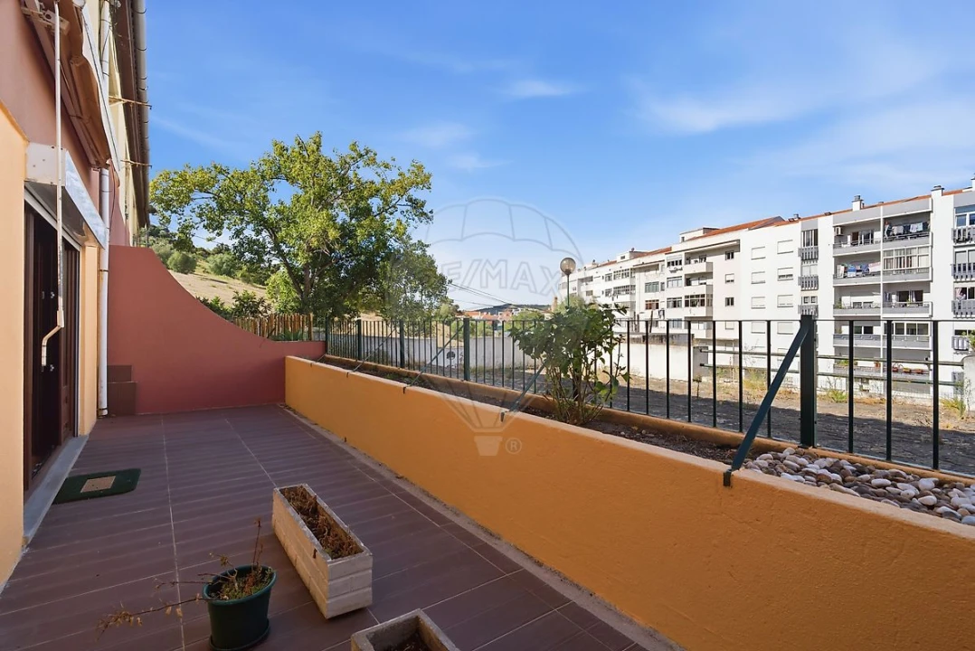 Apartamento T1 para Venda em Santa Maria, São Pedro e Matacães Foto 19