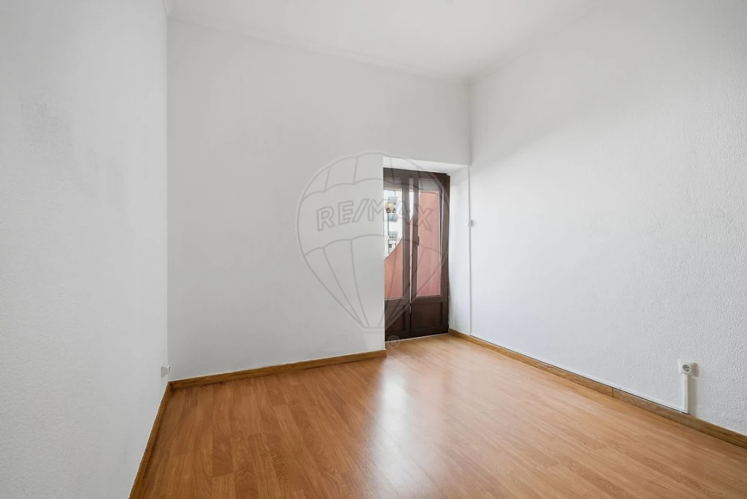 Apartamento T1 para Venda em Santa Maria, São Pedro e Matacães Foto 5