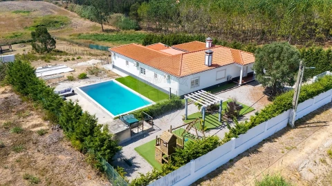 Moradia T3 para Venda em A dos Cunhados e Maceira